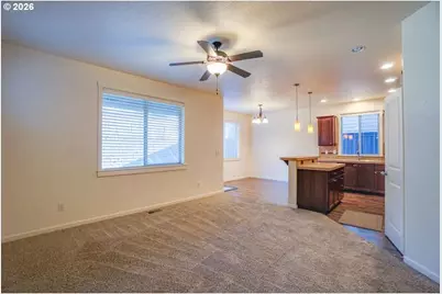 4013 N Pioneer Canyon Dr, Ridgefield, WA 98642 - Photo 6
