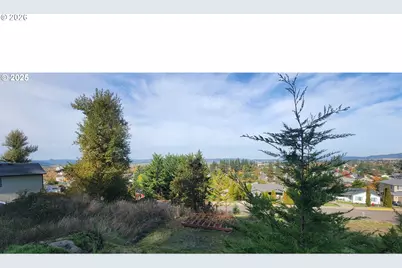 1 Queens Ave, Creswell, OR 97426 - Photo 8