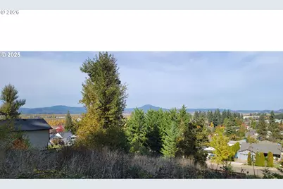 1 Queens Ave, Creswell, OR 97426 - Photo 4