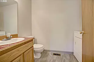 12712 SW Barberry Dr, Beaverton, OR 97008 - Photo 22