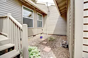 12712 SW Barberry Dr, Beaverton, OR 97008 - Photo 6