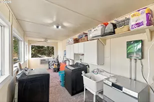 1589 Seagate Ave, Coos Bay, OR 97420 - Photo 28