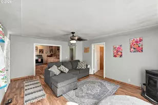 1589 Seagate Ave, Coos Bay, OR 97420 - Photo 8