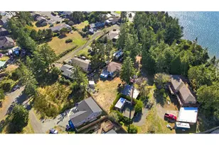 1589 Seagate Ave, Coos Bay, OR 97420 - Photo 44