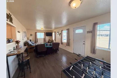 145 S 8th St, Lakeside, OR 97449 - Photo 8