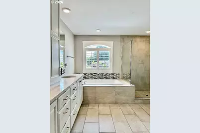 885 N Squire Dr, Ridgefield, WA 98642 - Photo 14