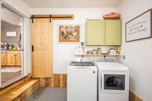 1219 Waite St, Eugene, OR 97402 - Photo 18