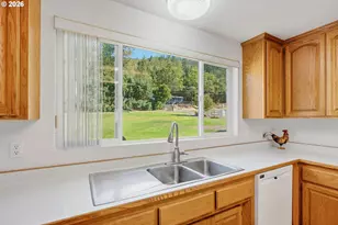 7695 N Applegate Rd, Grants Pass, OR 97527 - Photo 10