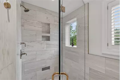 1941 SW Montgomery Pl, Portland, OR 97201 - Photo 24