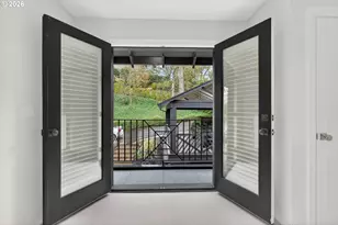 1941 SW Montgomery Pl, Portland, OR 97201 - Photo 28