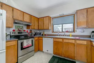 12495 SE 23rd Ave, Milwaukie, OR 97222 - Photo 20