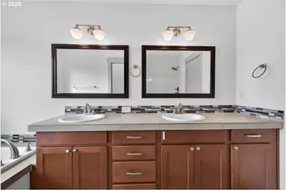 561 N Declaration Dr, Carlton, OR 97111 - Photo 34