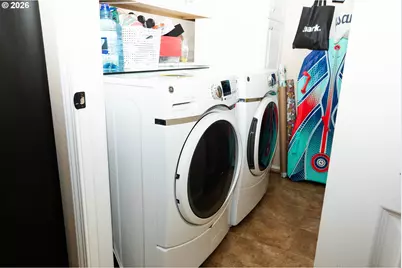16837 SE Powell Blvd, Portland, OR 97236 - Photo 20