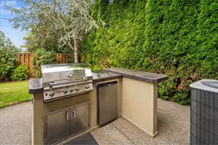 1315 Begonia Ave, Forest Grove, OR 97116 - Photo 40