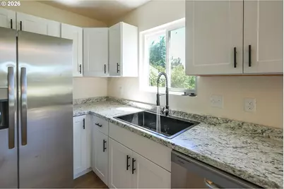 2172 17th St, North Bend, OR 97459 - Photo 14