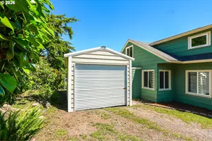 2172 17th St, North Bend, OR 97459 - Photo 32