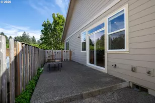 2020 Bayview Ave, Tillamook, OR 97141 - Photo 32