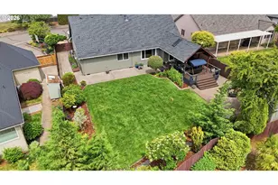 13330 Squire Dr, Oregon City, OR 97045 - Photo 44