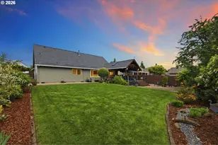 13330 Squire Dr, Oregon City, OR 97045 - Photo 2