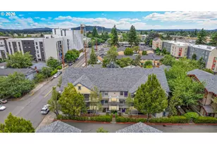 9837 NE Irving St, Portland, OR 97220 - Photo 48