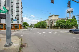 9837 NE Irving St, Portland, OR 97220 - Photo 44