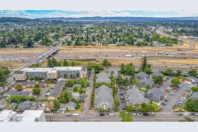 9837 NE Irving St #312, Portland, OR 97220 - Photo 40