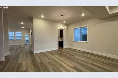 11710 SW 176th Dr, Beaverton, OR 97007 - Photo 10