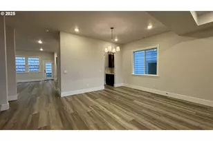 11710 SW 176th Dr, Beaverton, OR 97007 - Photo 10