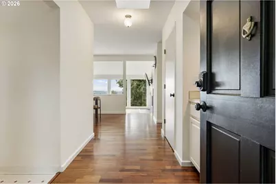 7 Hidalgo St, Lake Oswego, OR 97035 - Photo 2