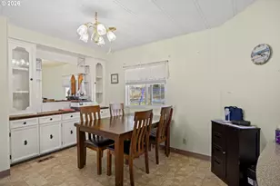 159 NW Kristen Ct, Roseburg, OR 97471 - Photo 8