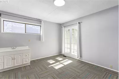 2125 NE 48th Ave, Portland, OR 97213 - Photo 8