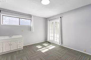 2125 NE 48th Ave, Portland, OR 97213 - Photo 8