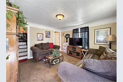 1940 Clifford St, Baker City, OR 97814 - Photo 4