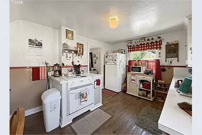 1940 Clifford St, Baker City, OR 97814 - Photo 10