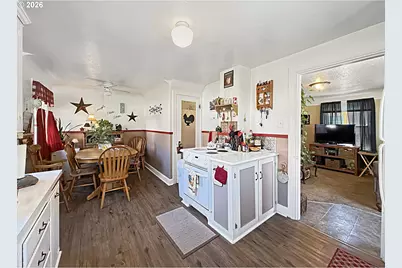 1940 Clifford St, Baker City, OR 97814 - Photo 8
