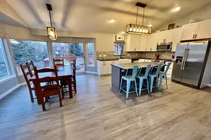 707 Highland Dr, La Grande, OR 97850 - Photo 8