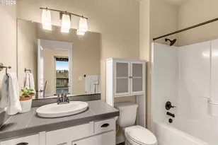 15394 SW Oakmont Pl, Portland, OR 97224 - Photo 32