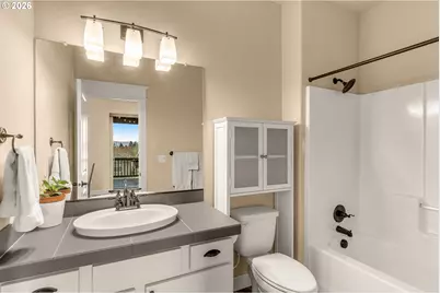 15394 SW Oakmont Pl, Portland, OR 97224 - Photo 36