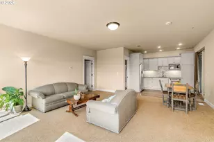 15394 SW Oakmont Pl, Portland, OR 97224 - Photo 28