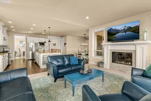 15394 SW Oakmont Pl, Portland, OR 97224 - Photo 8