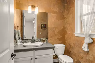 15394 SW Oakmont Pl, Portland, OR 97224 - Photo 16