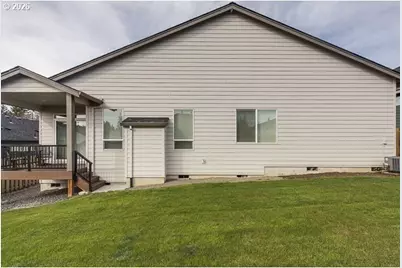 1668 NE Clayton Dr, Estacada, OR 97023 - Photo 32