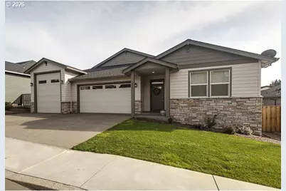 1668 NE Clayton Dr, Estacada, OR 97023 - Photo 1