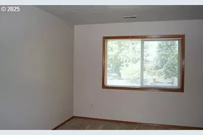 14811/14813 NE Fremont Ct, Portland, OR 97230 - Photo 10