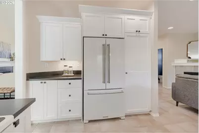 9615 SW 49th Ave, Portland, OR 97219 - Photo 6