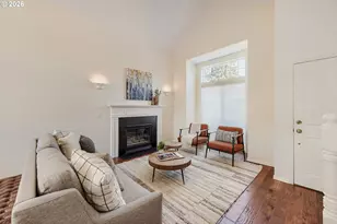 9615 SW 49th Ave, Portland, OR 97219 - Photo 2
