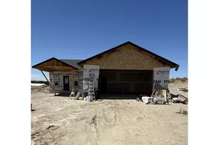 212 Valor Loop, Stanfield, OR 97875 - Photo 1