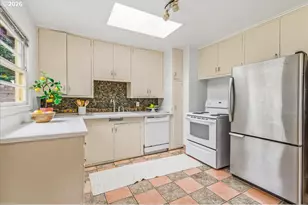 46 NE Buffalo St, Portland, OR 97211 - Photo 8