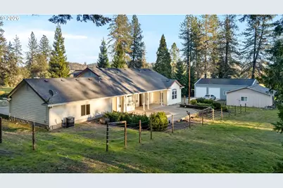 982 Doerner Rd, Roseburg, OR 97471 - Photo 26