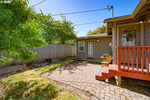 1843 Moss St, Eugene, OR 97403 - Photo 36